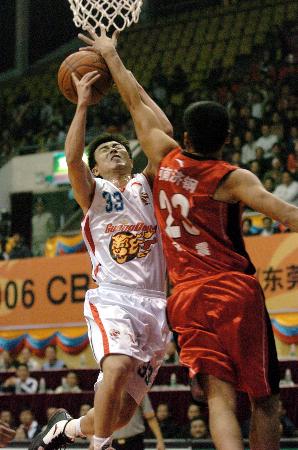 NBA常规赛焦点比赛总结（NBA常规赛焦点战综述）