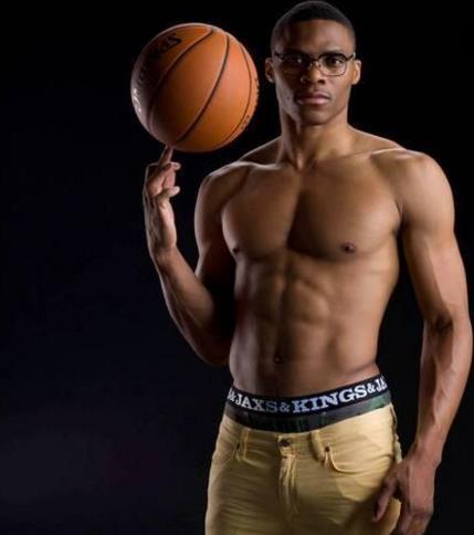 中英青训交流会嘉宾：绝杀韩国转型后卫；枪手铁闸曾获世界杯（中英青训交流会嘉宾：曾绝杀韩国后改踢后卫；阿森纳铁闸斩获世界杯）