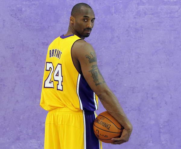 西海岸祝福邵佳一：俱乐部主教练荣升国足主帅，这是我们的荣幸（西海岸送祝贺：邵佳一由俱乐部主帅升任国足主帅，我们深感荣幸）