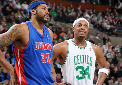 1-3！1-1！英超冷门夜：2大豪门不胜 阿森纳渔翁得利 争冠仅剩1对手（1-3与1-1！英超爆冷夜：两豪门未胜 阿森纳坐收渔利 争冠只剩一对手）