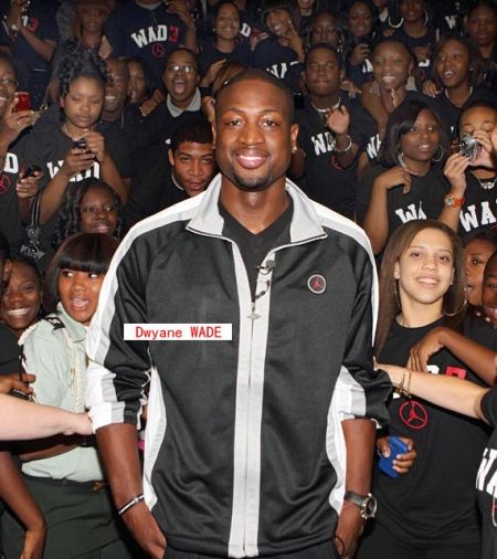 2025中冠奖项公布：厦门队张越包揽最佳球员、最佳射手（2025中冠奖项出炉：厦门队张越荣膺最佳球员并获最佳射手）