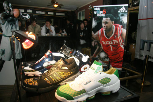 马特乌斯：德国队仍是世界杯夺冠热门；没有谁不可替代（马特乌斯：德国队依旧是世界杯争冠头号热门，球队里无人不可替代）