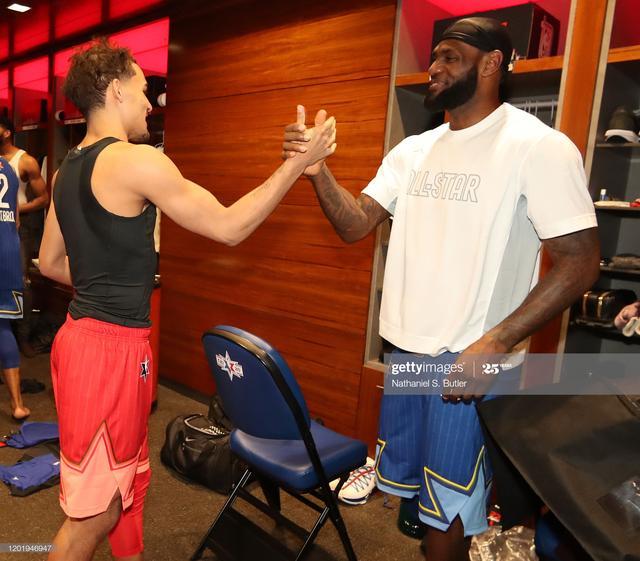 孔帕尼：给迪亚斯放了假和家人聚聚；明天赢球就接近锁定前八（孔帕尼：迪亚斯获准与家人团聚；明日若胜将接近锁定前八）