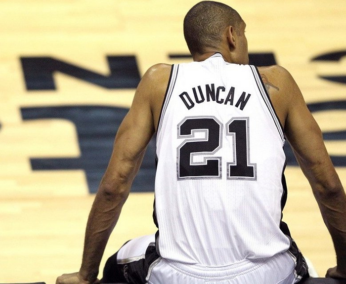 篮球火箭遭遇四连败，主帅承认防守有问题（火箭四连败，主帅承认防守不力）