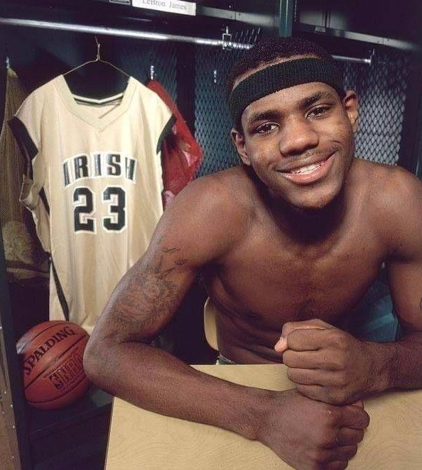 阿里纳斯谈保罗：打不动了就闭嘴，别老是讲些57年前的事（阿里纳斯炮轰保罗：打不动就少说话，别再翻57年前的旧账）